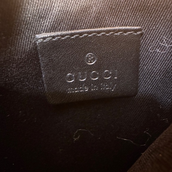 Gucci Black Monogram Tote hand bag comes with personal wallet in good condition - Picture 4 of 16